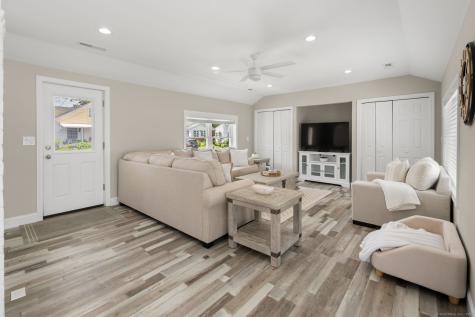 56 Columbus Avenue Old Lyme CT 06371