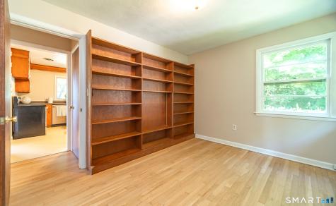 1 Gamma Avenue Old Lyme CT 06371