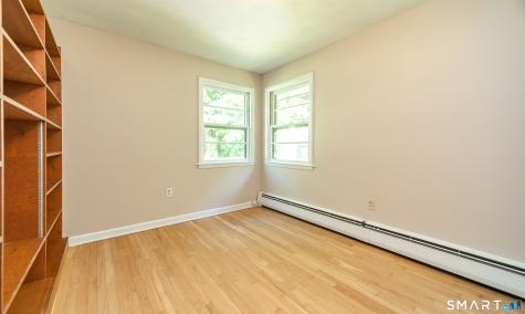 1 Gamma Avenue Old Lyme CT 06371