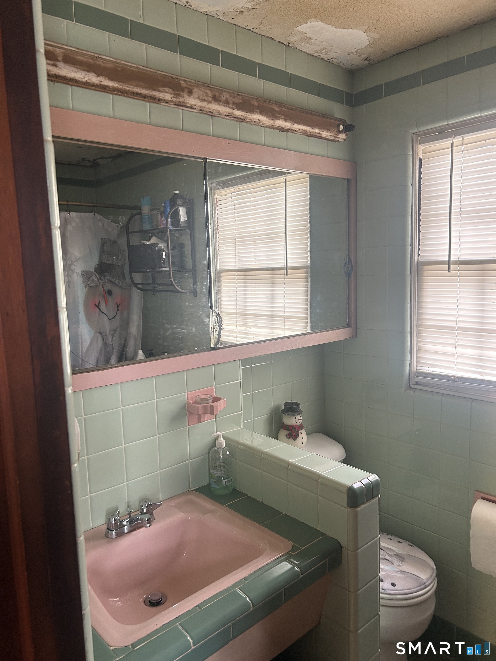 57 Curtiss Street Naugatuck CT 06770