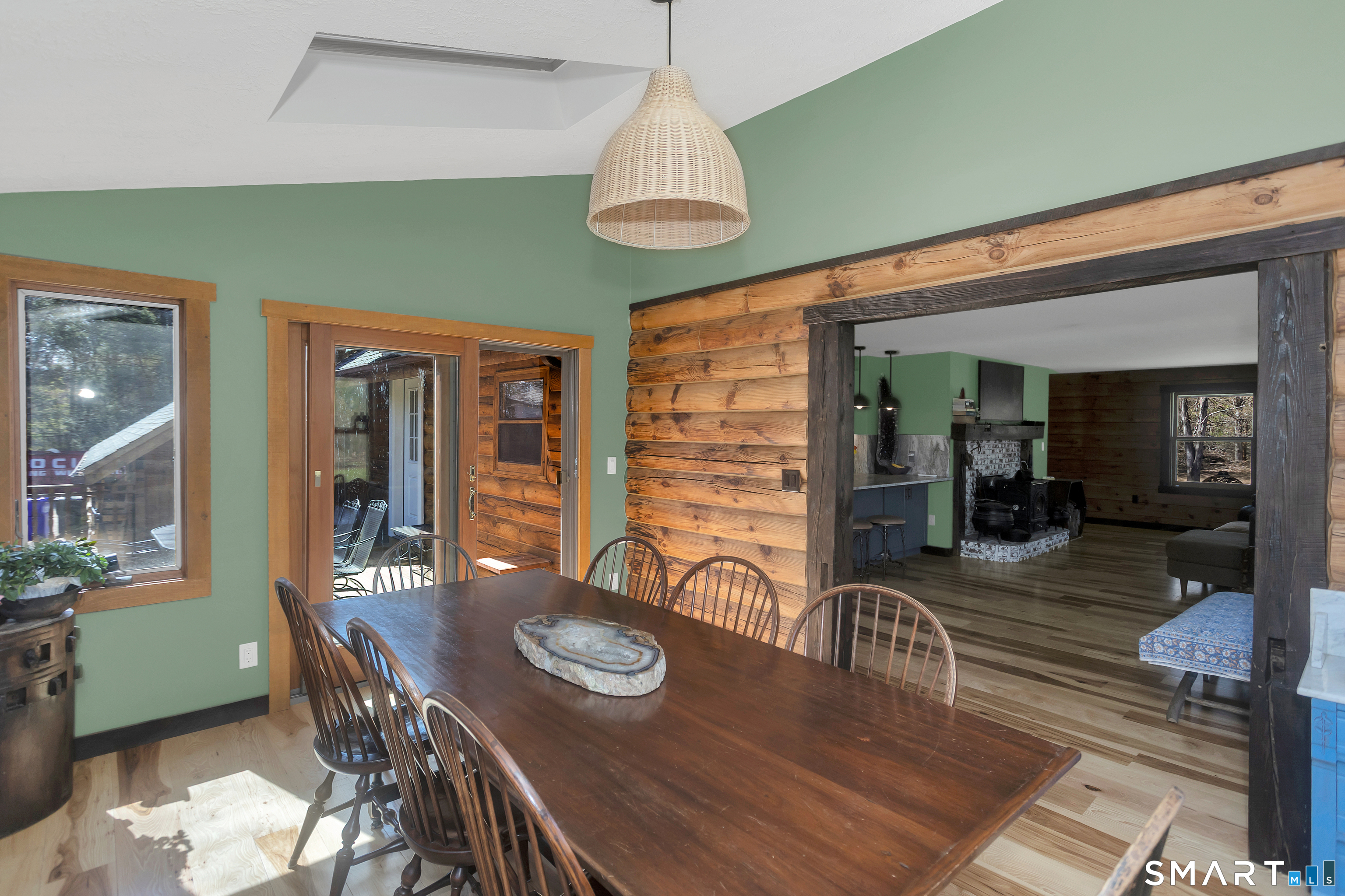 174 South Grand Street Suffield CT 06093