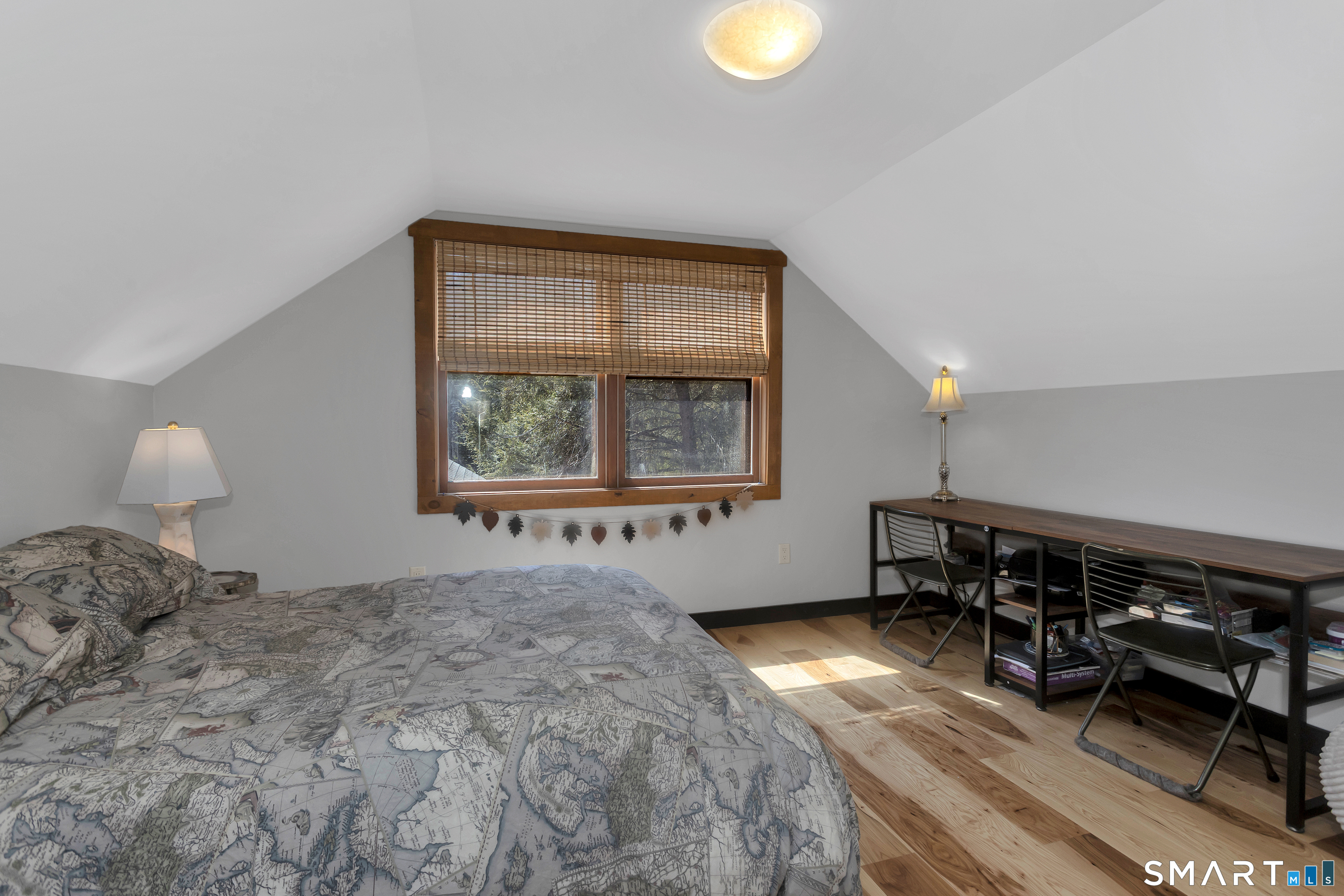 174 South Grand Street Suffield CT 06093
