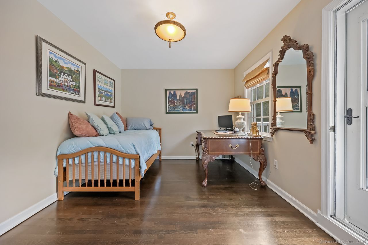 176 Logan Road New Canaan CT 06840