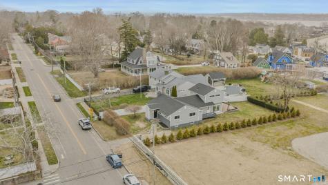 1092 Ocean Avenue New London CT 06320
