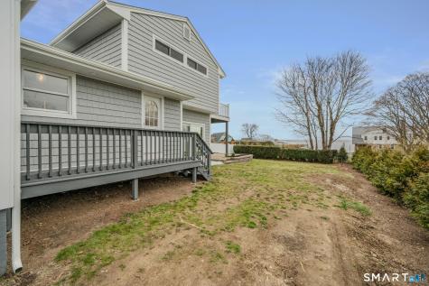 1092 Ocean Avenue New London CT 06320