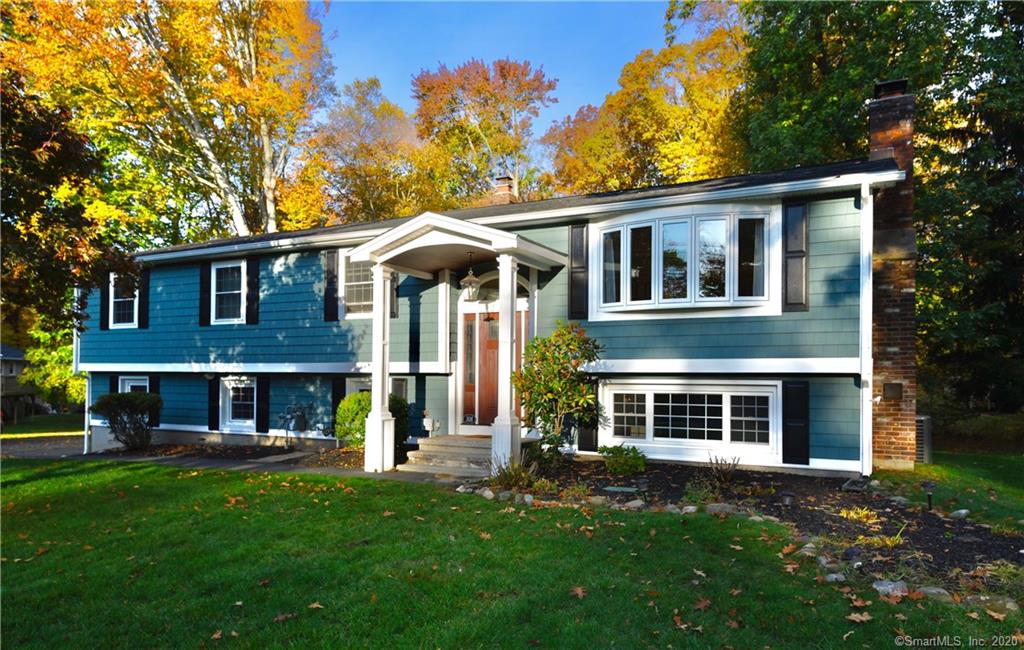 306 Sarah Circle Orange CT 06477