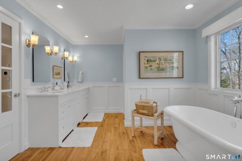11 Silo Hill Madison CT 06443