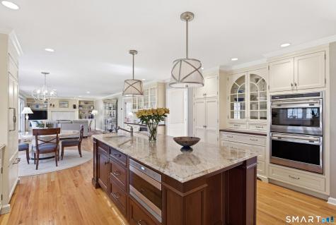 11 Silo Hill Madison CT 06443