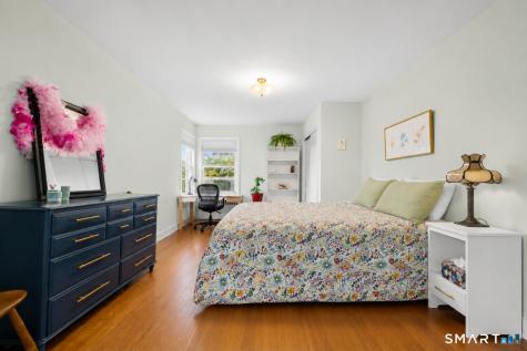 65 Deerfield Avenue Middletown CT 06457