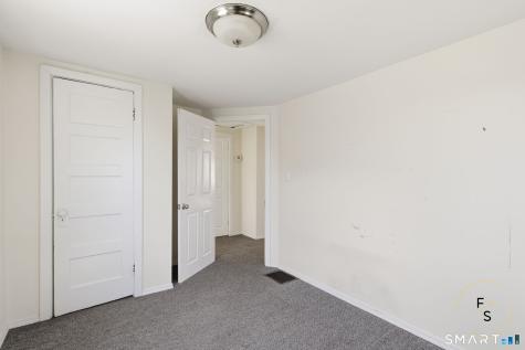 32 Lawrence Avenue Milford CT 06460