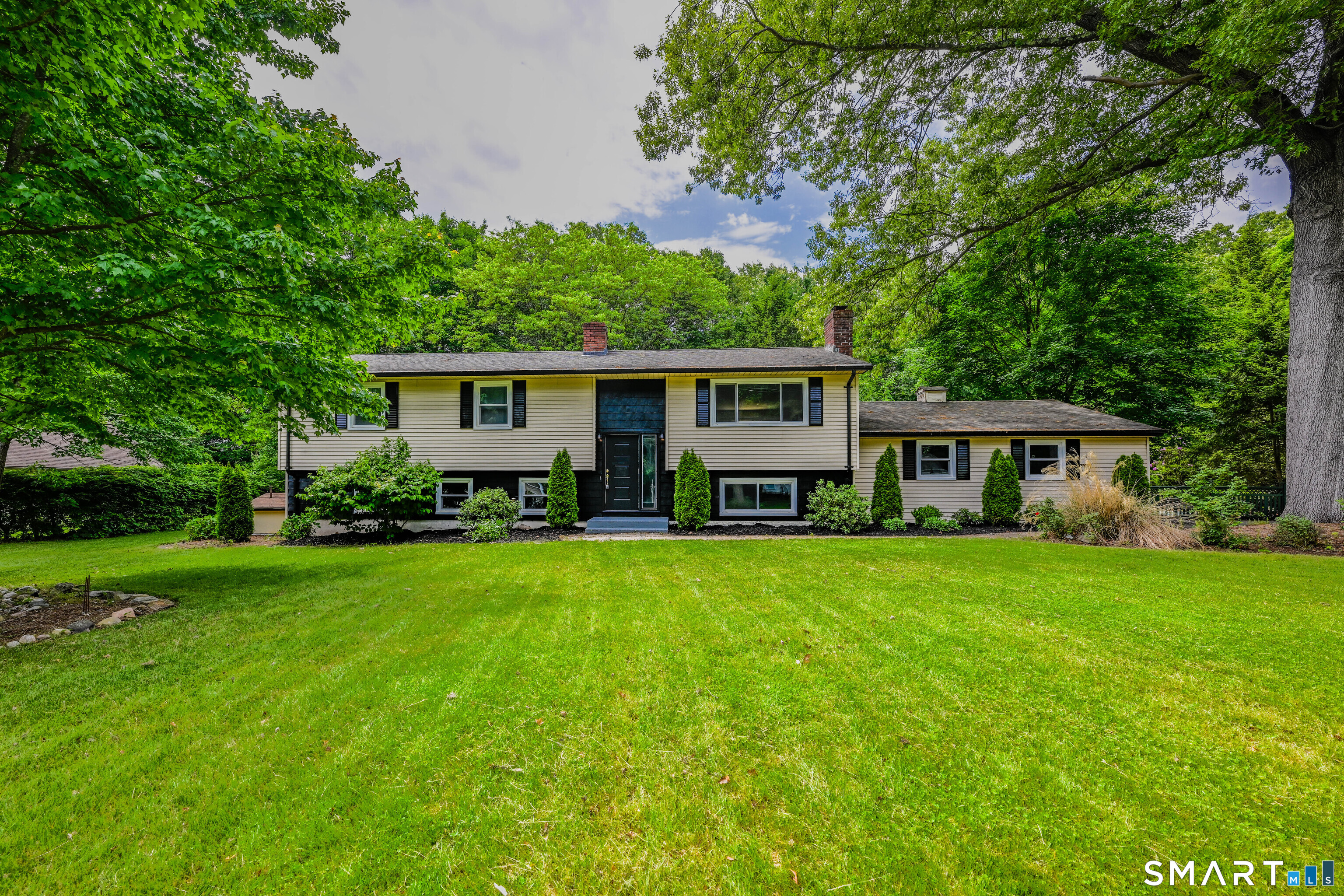 31 Hollow Brook Road Windsor CT 06095