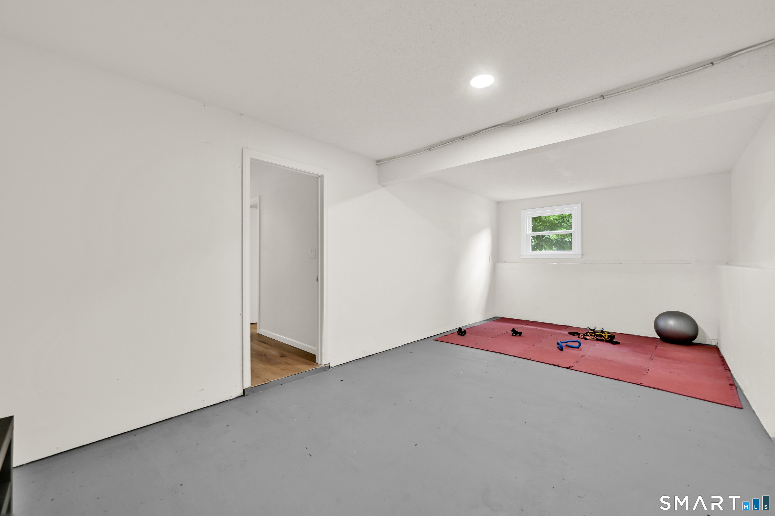 31 Hollow Brook Road Windsor CT 06095