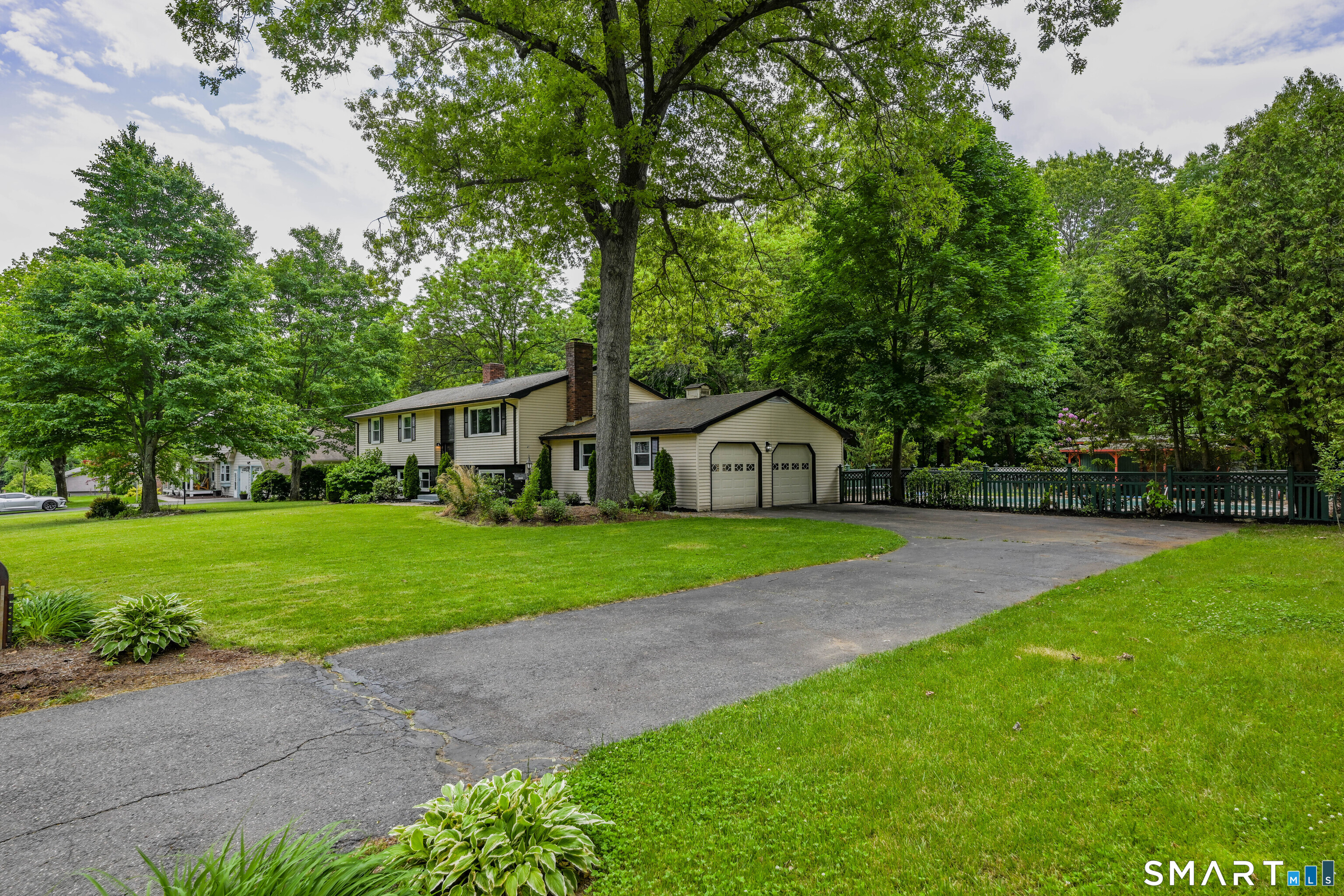 31 Hollow Brook Road Windsor CT 06095