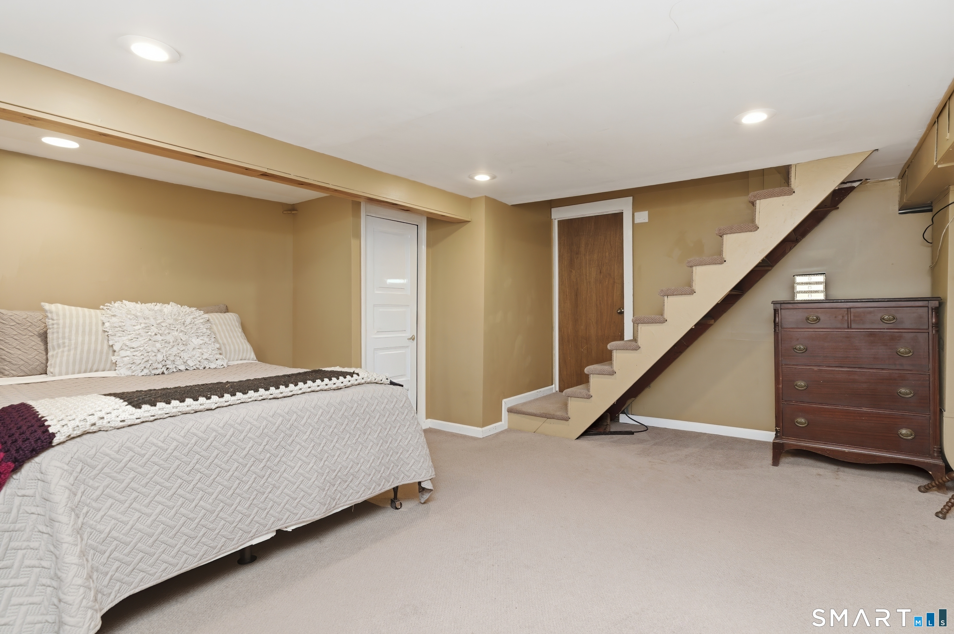 37 Dogwood Place Milford CT 06460