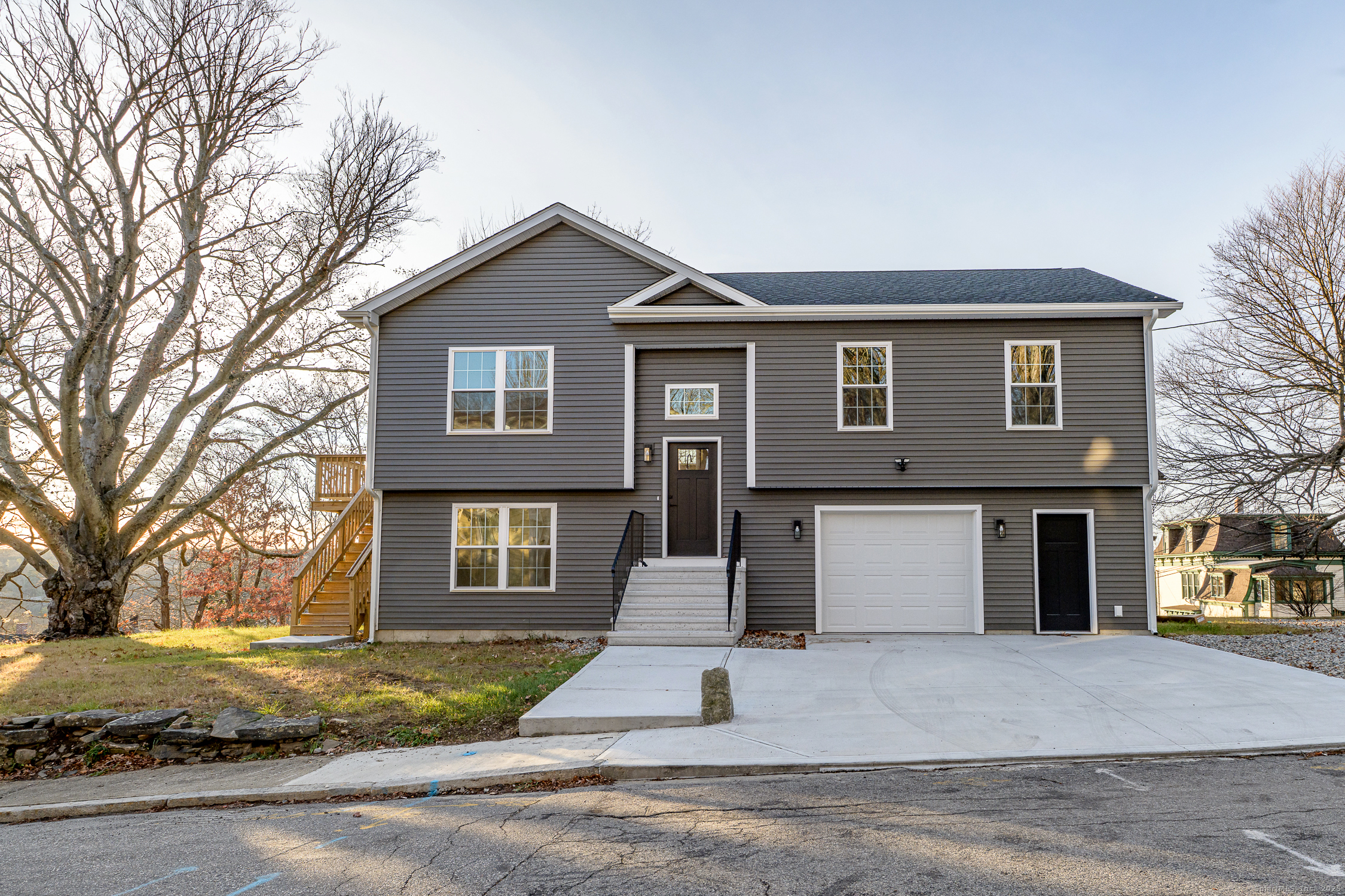 6 Prospect Street Putnam CT 06260