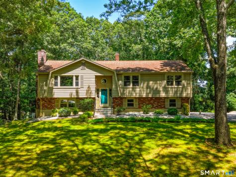 145 Peddlers Road Guilford CT 06437