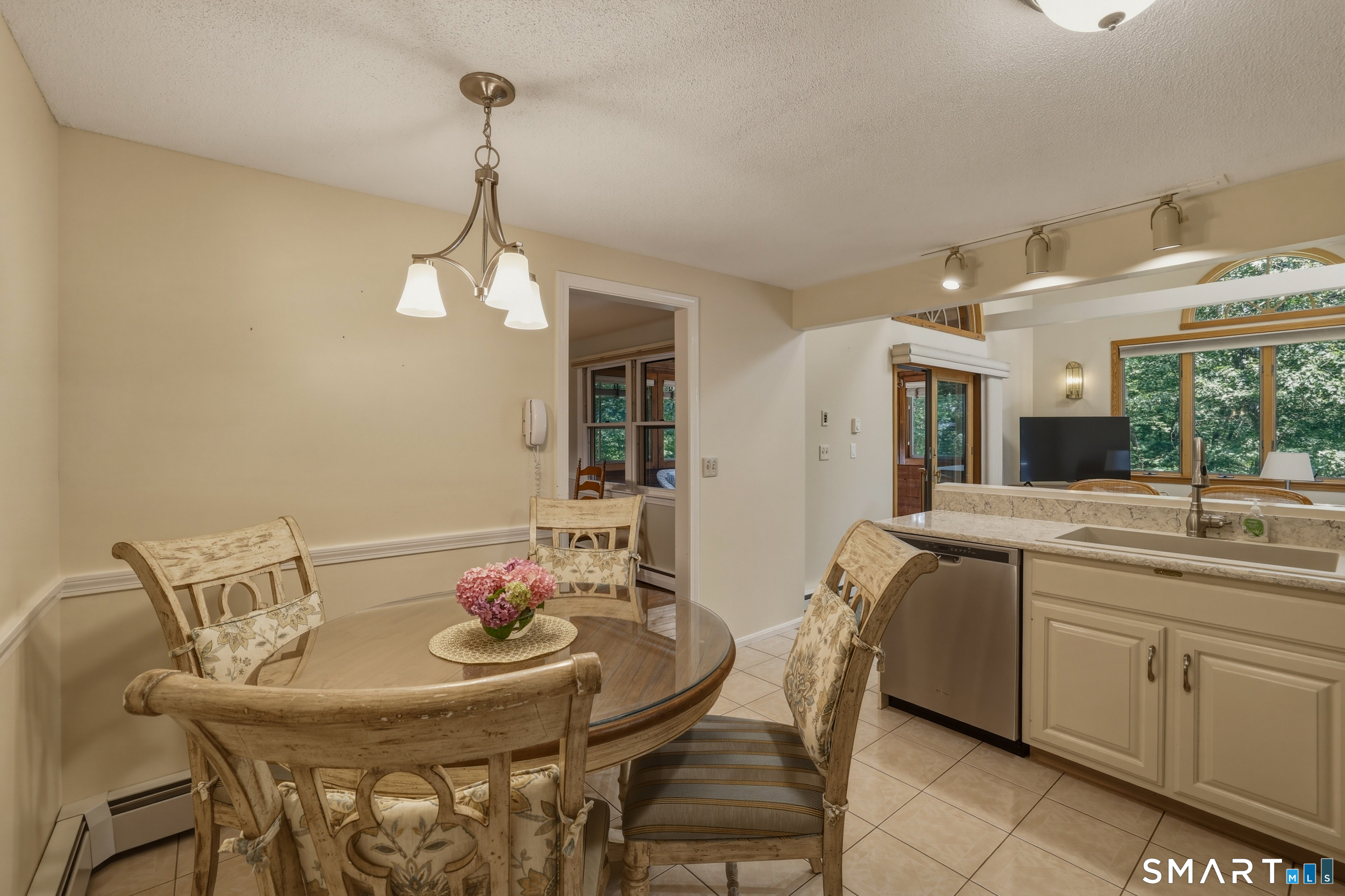 145 Peddlers Road Guilford CT 06437