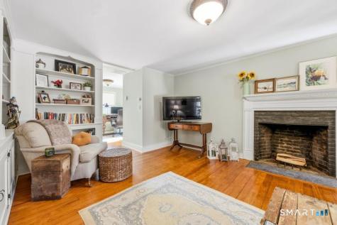 402 Boston Street Guilford CT 06437