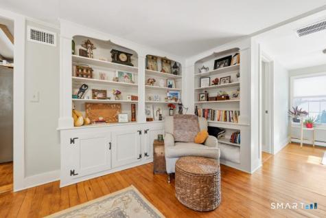 402 Boston Street Guilford CT 06437