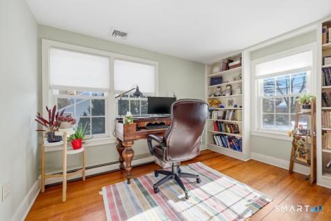 402 Boston Street Guilford CT 06437