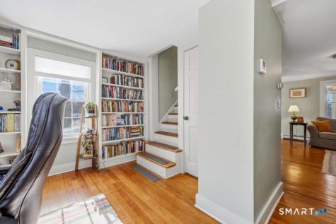 402 Boston Street Guilford CT 06437