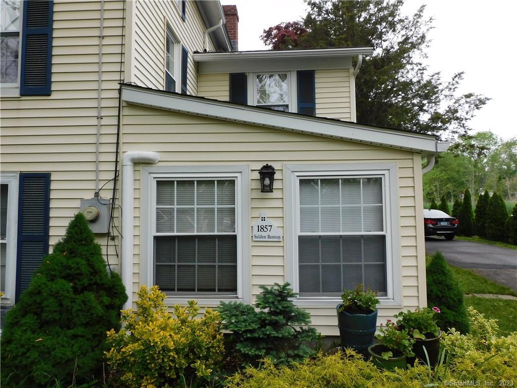 402 Boston Street Guilford CT 06437