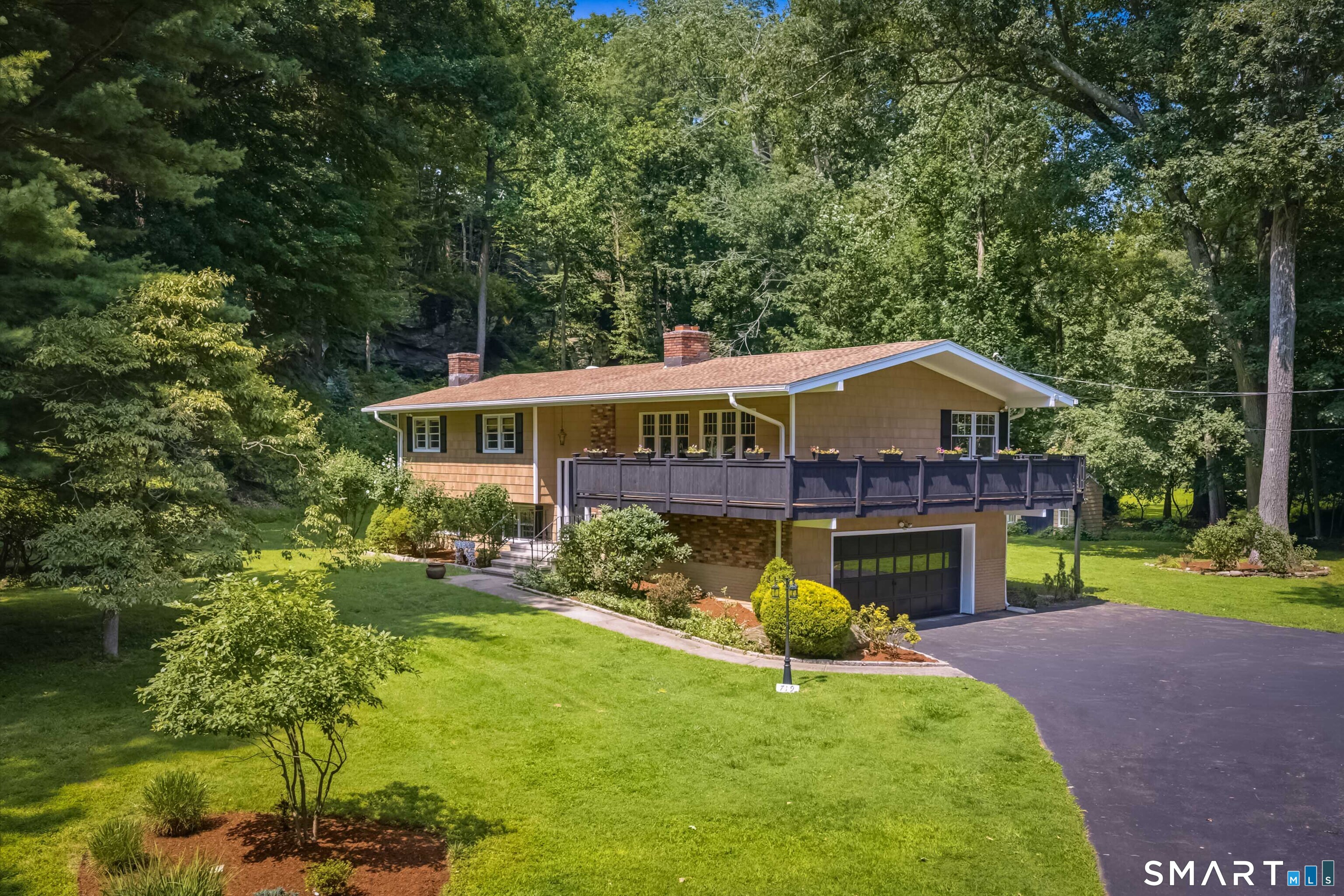 719 Mountain Laurel Road Fairfield CT 06824