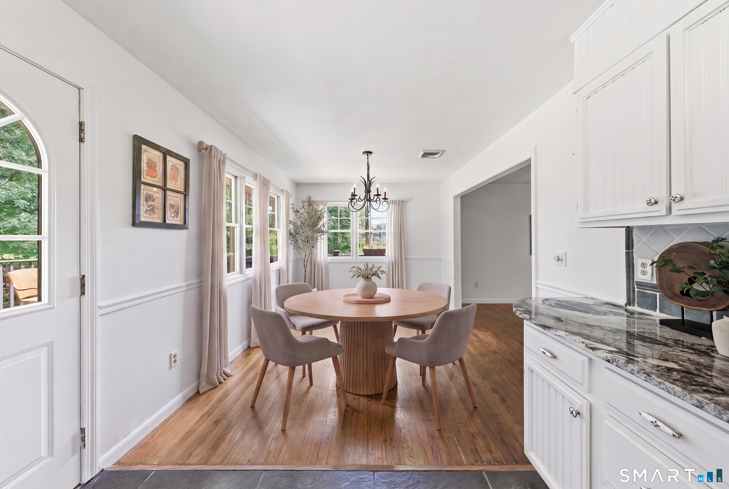 719 Mountain Laurel Road Fairfield CT 06824