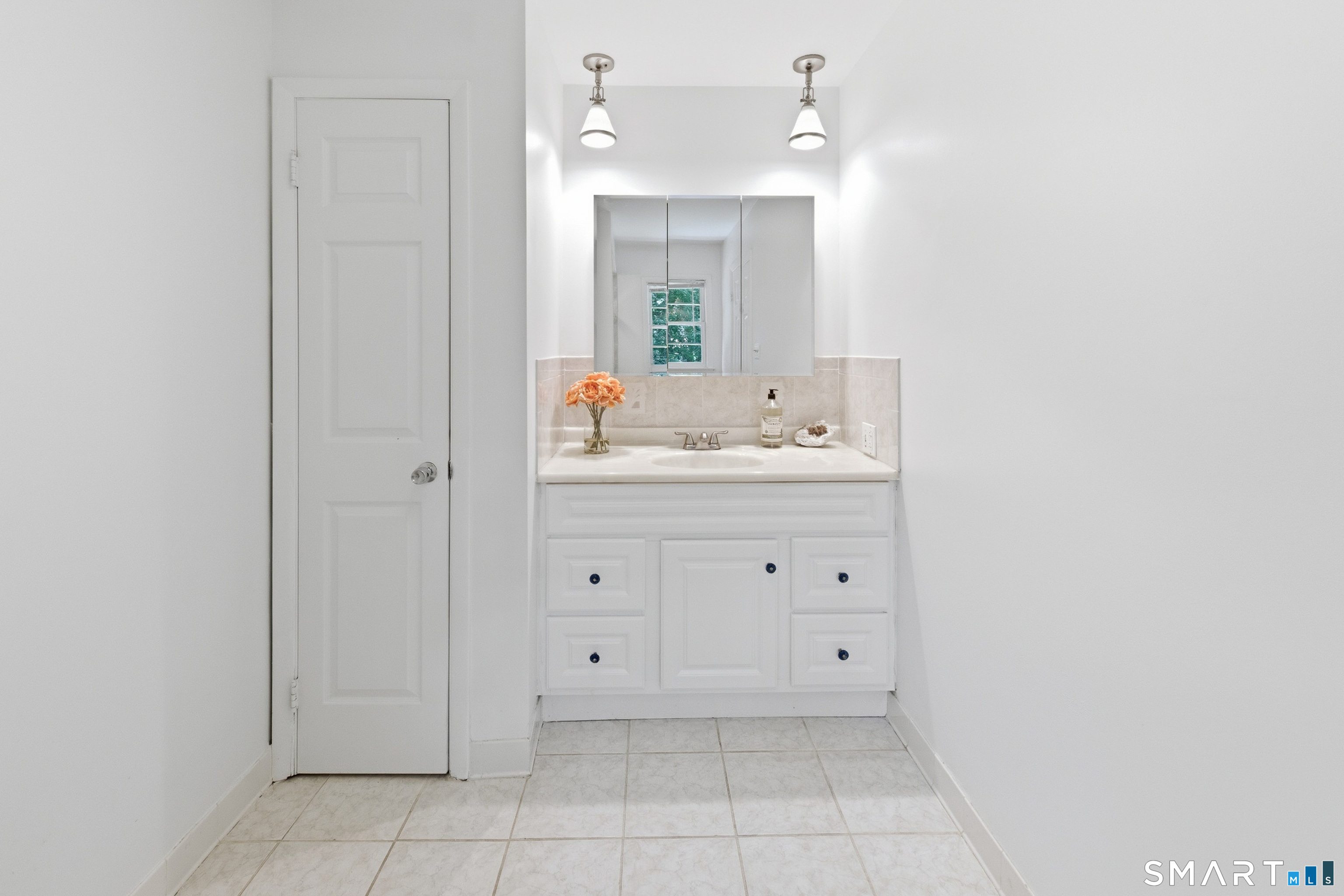 719 Mountain Laurel Road Fairfield CT 06824
