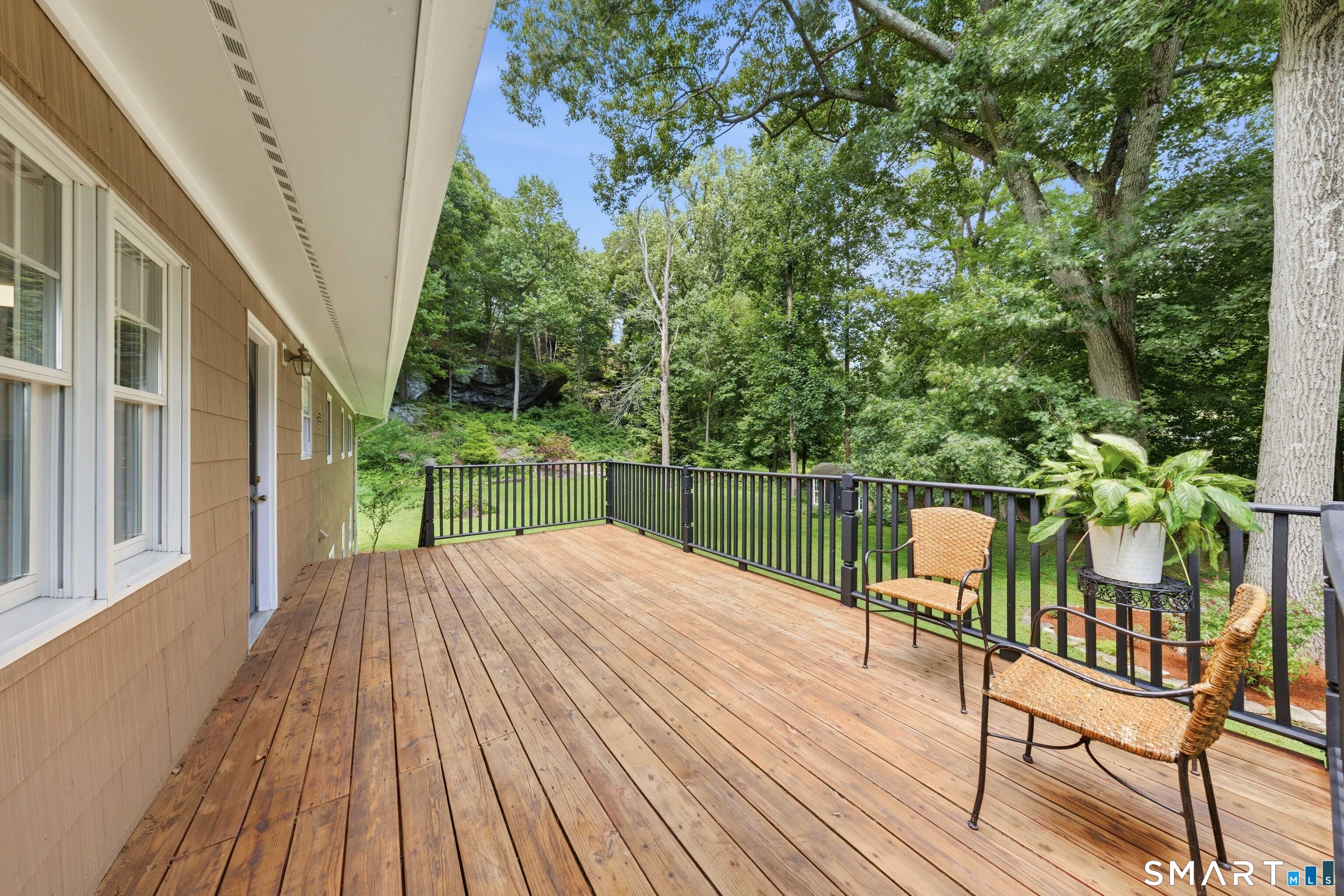 719 Mountain Laurel Road Fairfield CT 06824