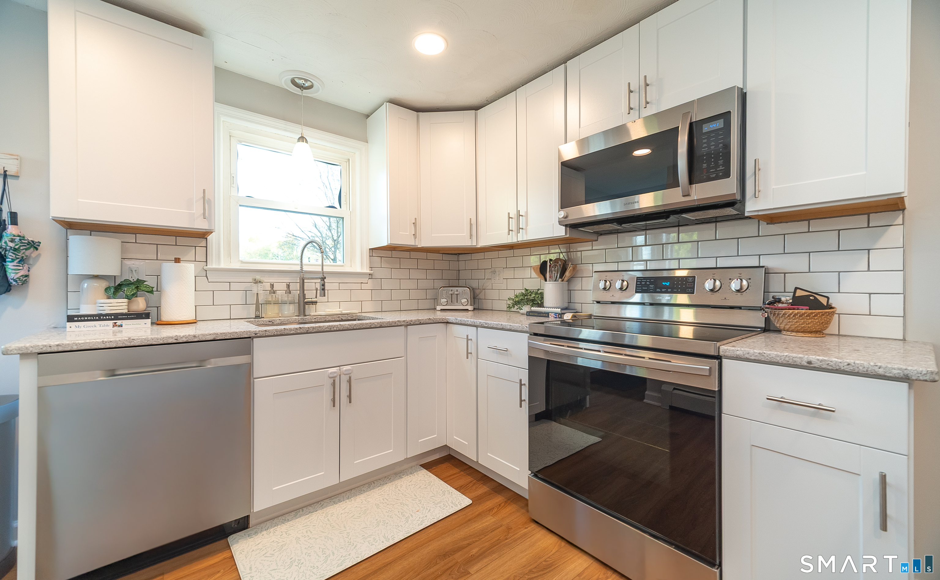 86 Dudley Road Wethersfield CT 06109