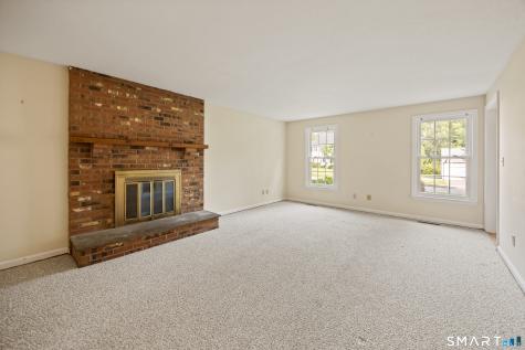 75 Meadow Brook Place Cheshire CT 06410