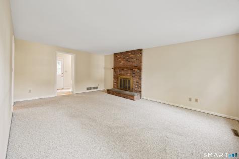 75 Meadow Brook Place Cheshire CT 06410