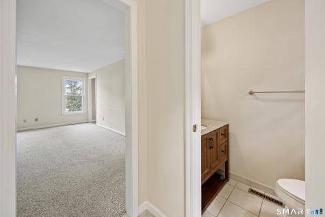 75 Meadow Brook Place Cheshire CT 06410