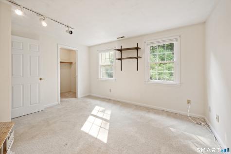 75 Meadow Brook Place Cheshire CT 06410