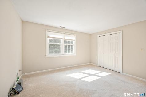 75 Meadow Brook Place Cheshire CT 06410