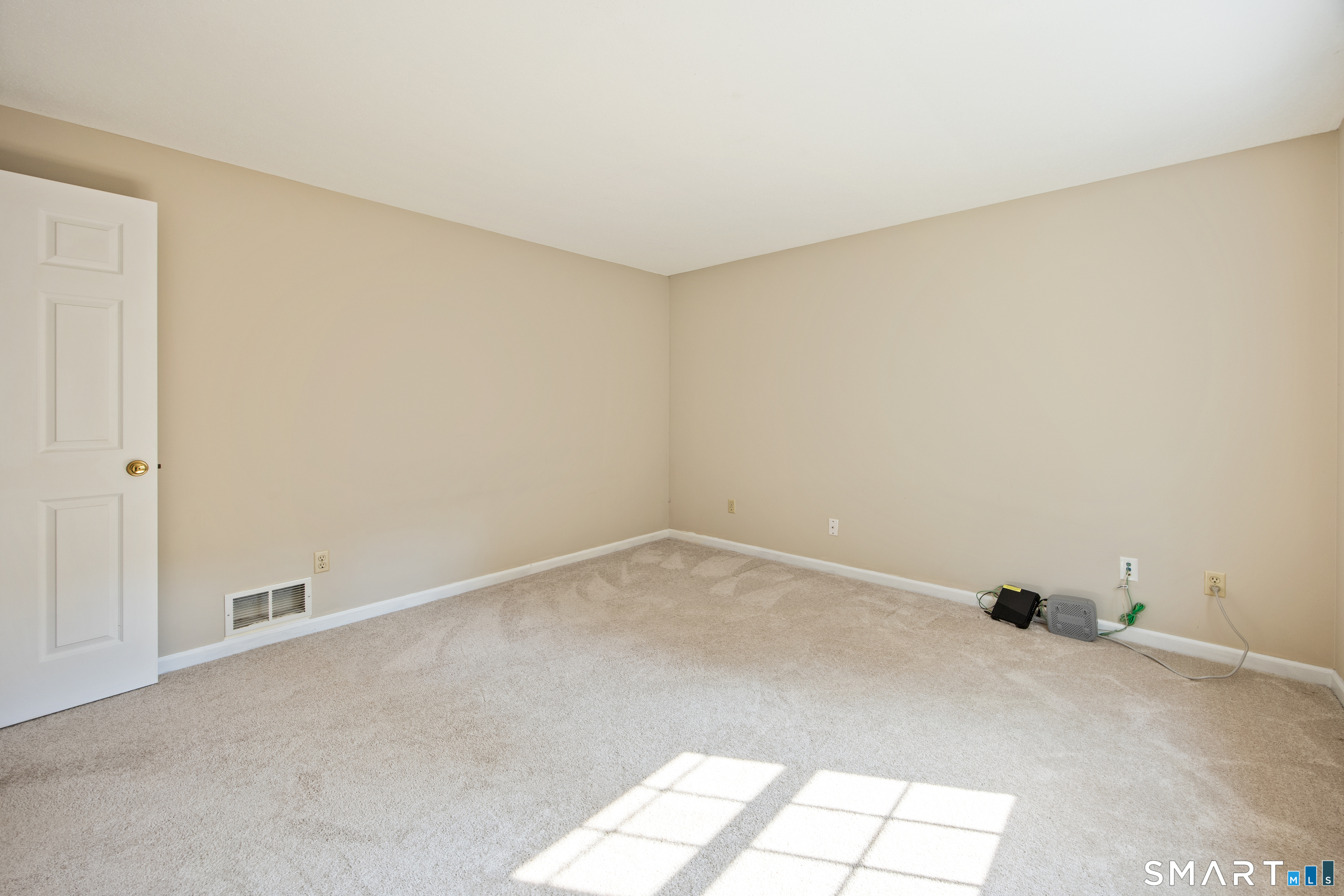 75 Meadow Brook Place Cheshire CT 06410