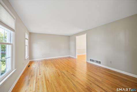 75 Meadow Brook Place Cheshire CT 06410