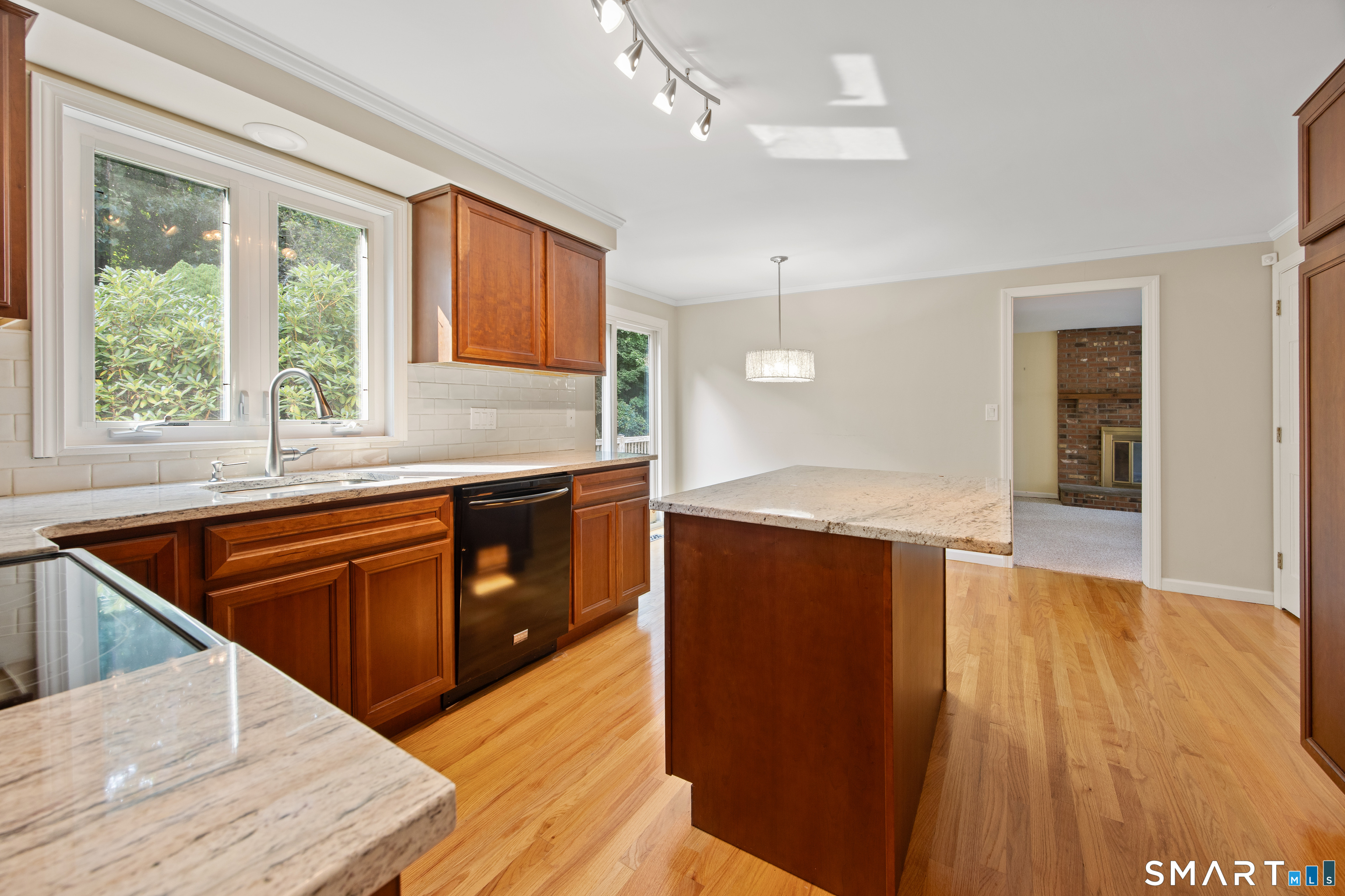 75 Meadow Brook Place Cheshire CT 06410