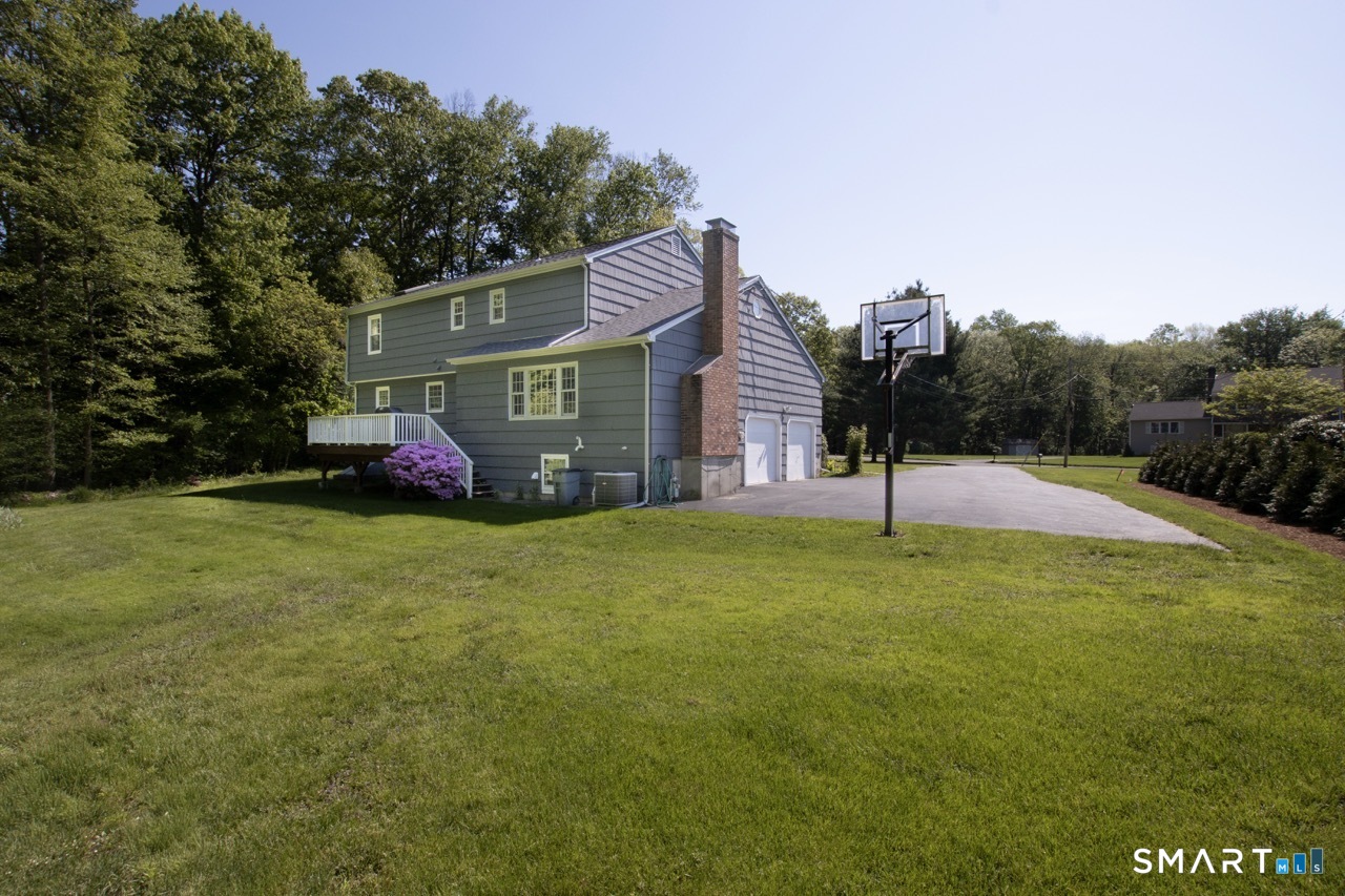 37 Vintage Road Trumbull CT 06611