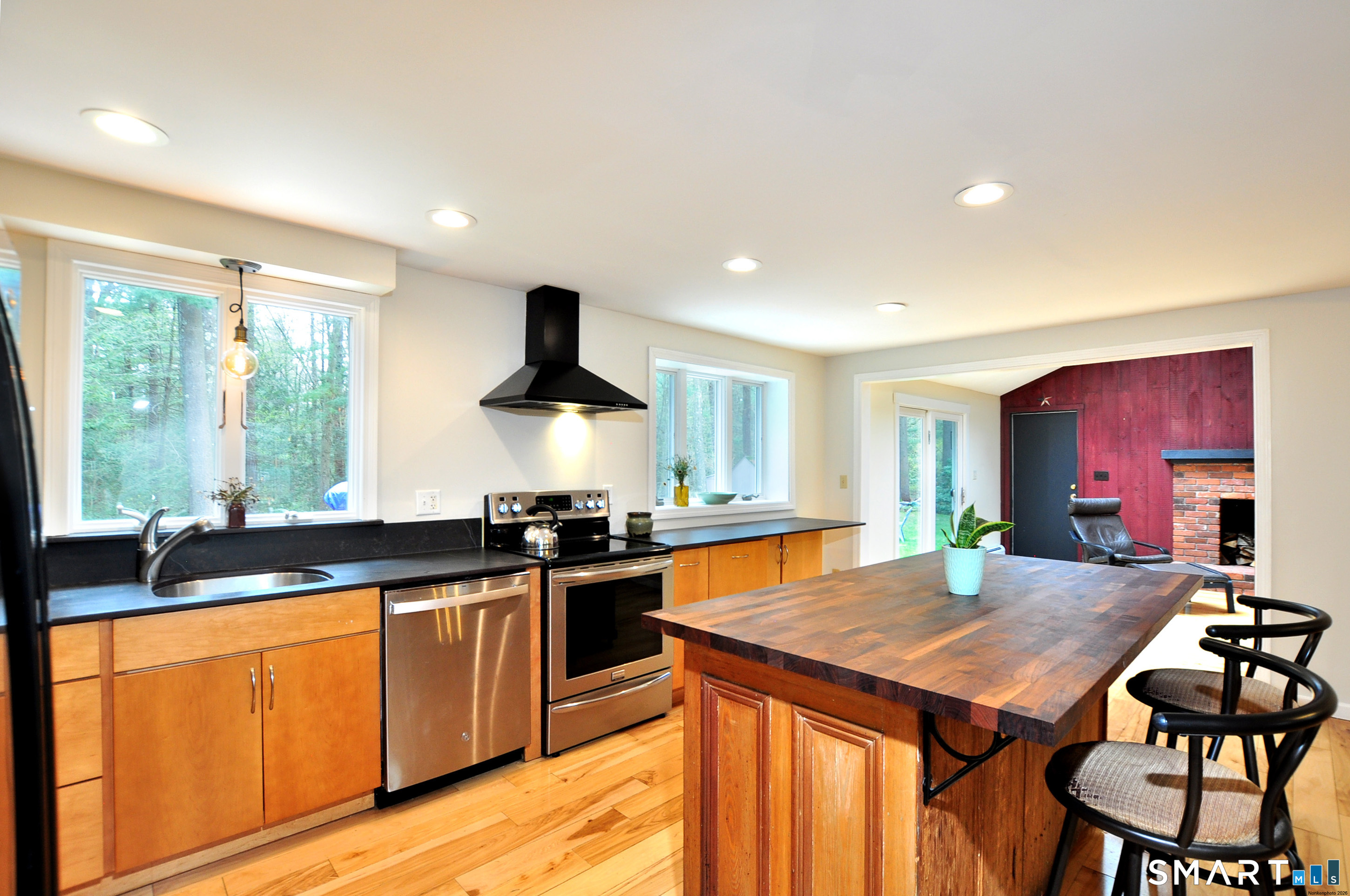 13 Halwood Drive Granby CT 06035