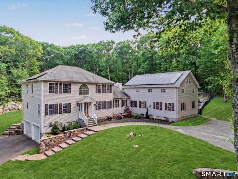 25-1 Macintosh Drive Oxford CT 06478