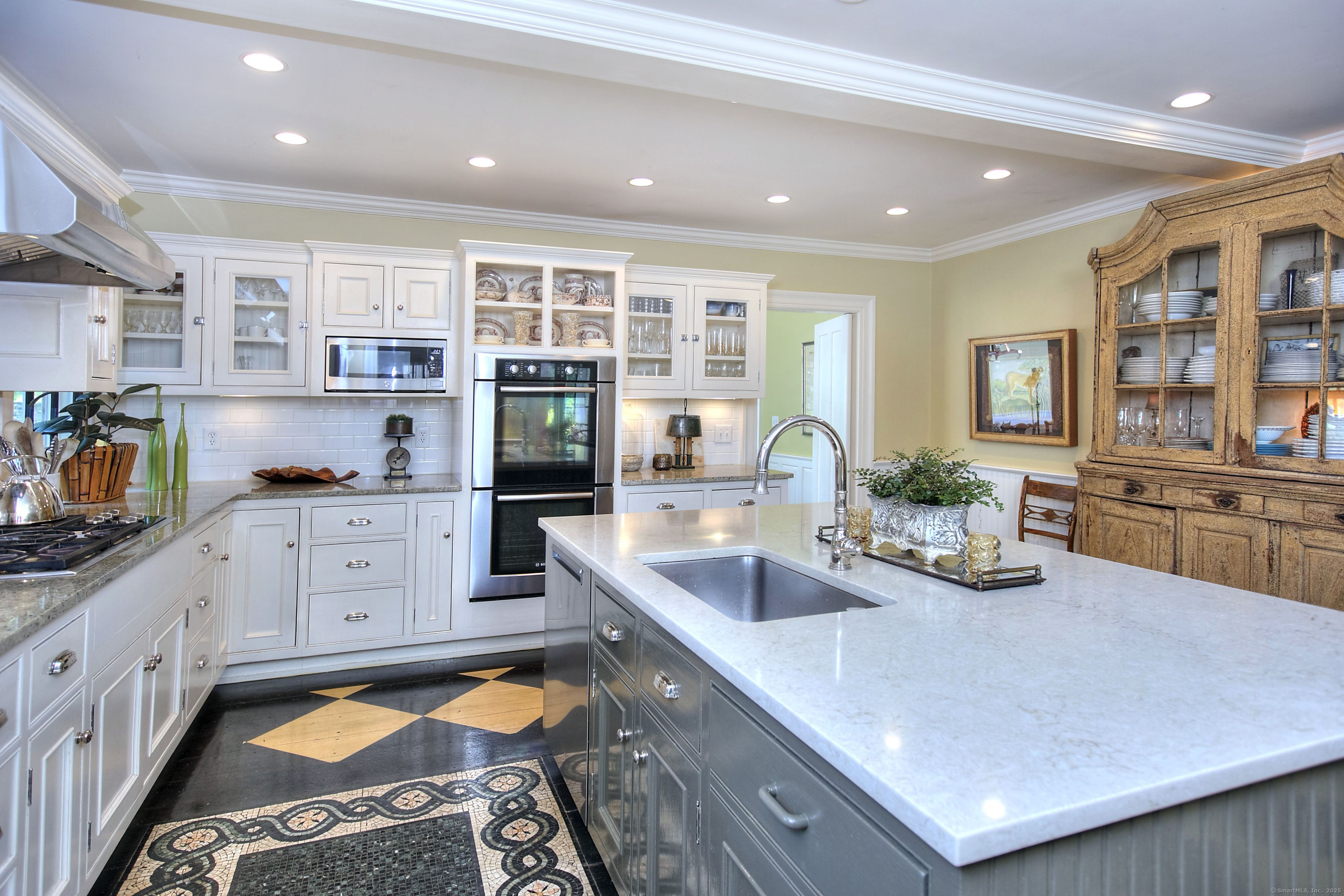 2683 Bronson Road Fairfield CT 06824