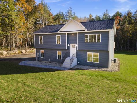 7 Leclair Road Thompson CT 06277