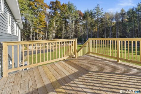 7 Leclair Road Thompson CT 06277