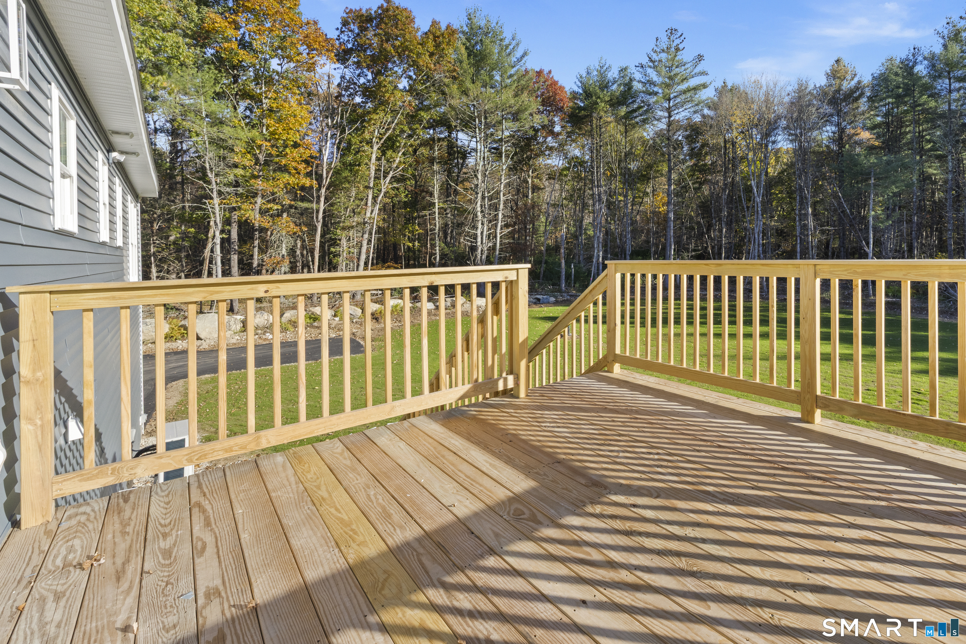 7 Leclair Road Thompson CT 06277