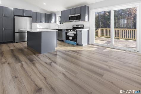 7 Leclair Road Thompson CT 06277