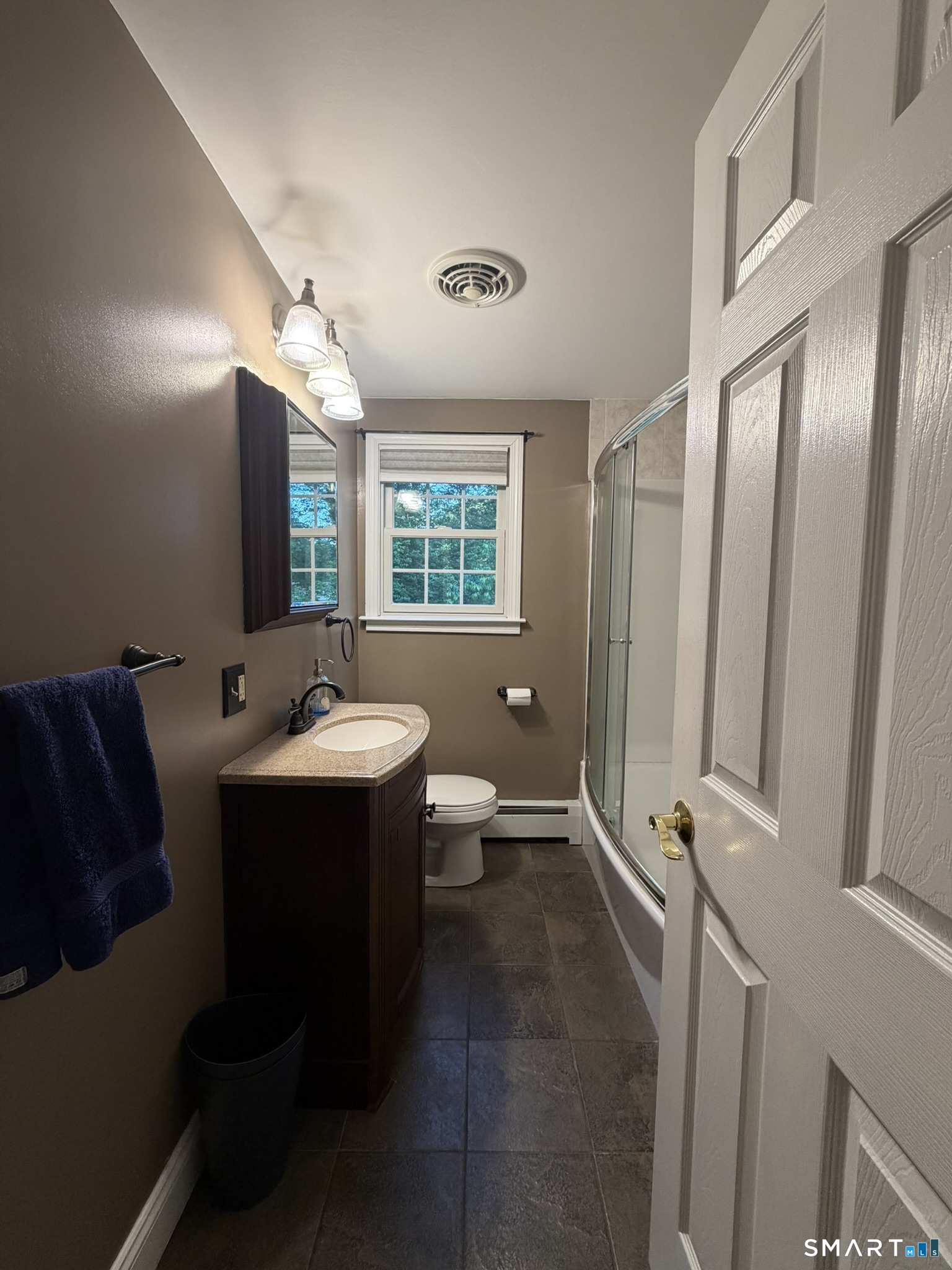 33 Douglas Drive Enfield CT 06082