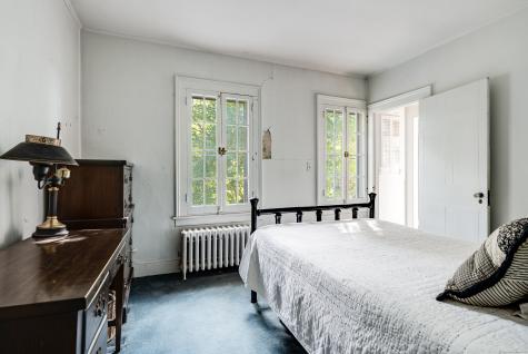 9 Long Hill Road East Hampton CT 06456