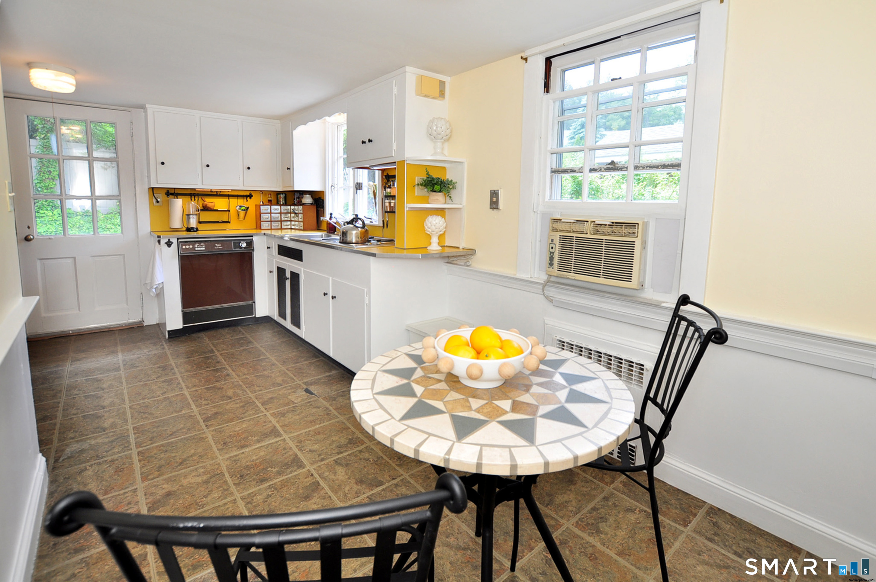 10 Toll House Lane West Hartford CT 06117